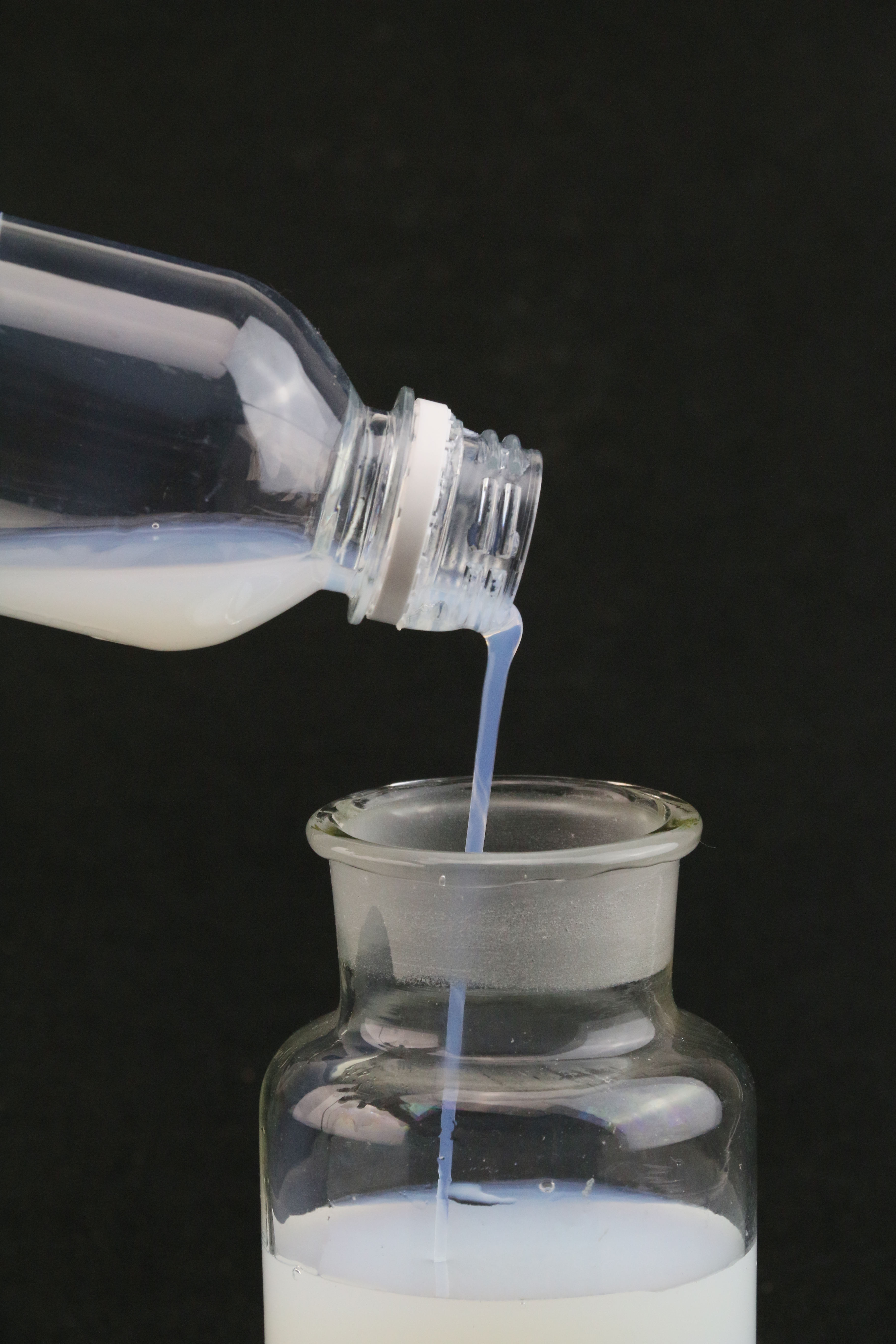 水性聚氨酯，聚氨酯樹脂，水性聚氨酯的性能特點